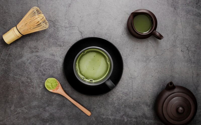 طريقة عمل شاي الماتشا الياباني بطريقة سهلة وسريعة